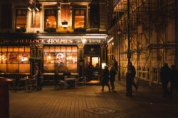 Uncover the Top Vibrant London Bars & Pubs for an Unforgettable Night Out