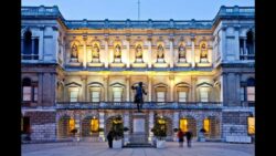 Exploring the Best Art Galleries in London